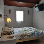 Maison 3 Pieces Avec Veranda Et Jardin, A 300m De La - - Fr-1-224b-98