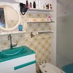 Maison 3 Pieces Avec Veranda Et Jardin, A 300m De La - - Fr-1-224b-98 Vakantiehuis