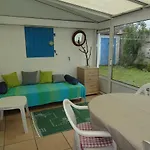 Vakantiehuis Maison 3 Pieces Avec Veranda Et Jardin, A 300m De La - - Fr-1-224b-98