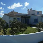 Maison 3 Pieces Avec Veranda Et Jardin, A 300m De La - - Fr-1-224b-98 *