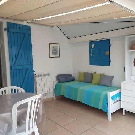 Maison 3 Pièces Avec Véranda Et Jardin, à 300m De La - - Fr-1-224b-98 *