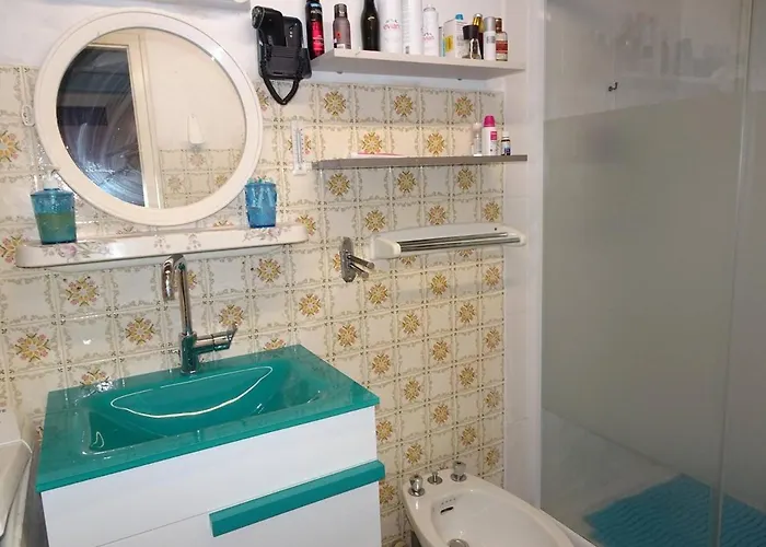 Maison 3 Pièces Avec Véranda Et Jardin, à 300m De La - - Fr-1-224b-98 Hébergement de vacances