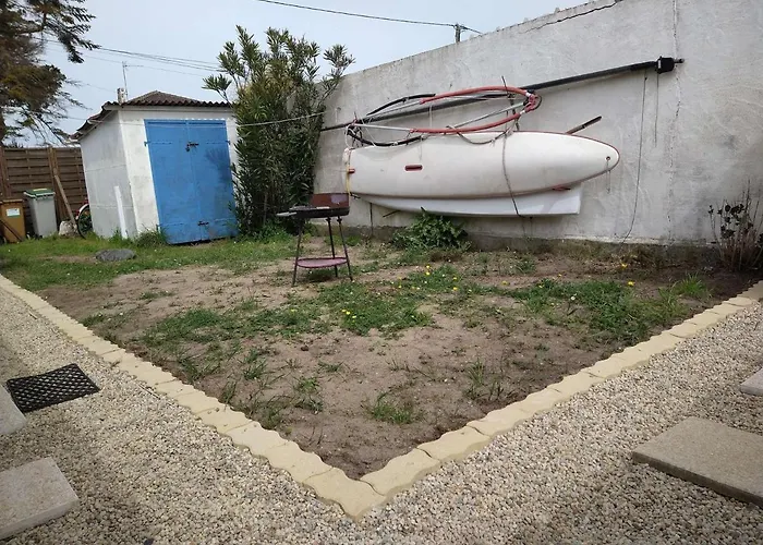 Hébergement de vacances Maison 3 Pièces Avec Véranda Et Jardin, à 300m De La - - Fr-1-224b-98 La Guérinière